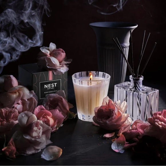 🆕 NEST NEW YORK 3-Wick Candle 21.2 oz • ROSE NOIR & OUD • Excellent Throw • NIB - Picture 3 of 6